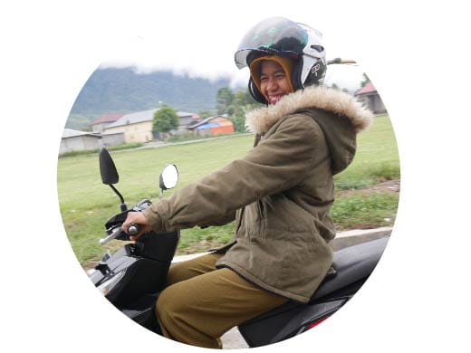 cinnamon farmer in Indonesia